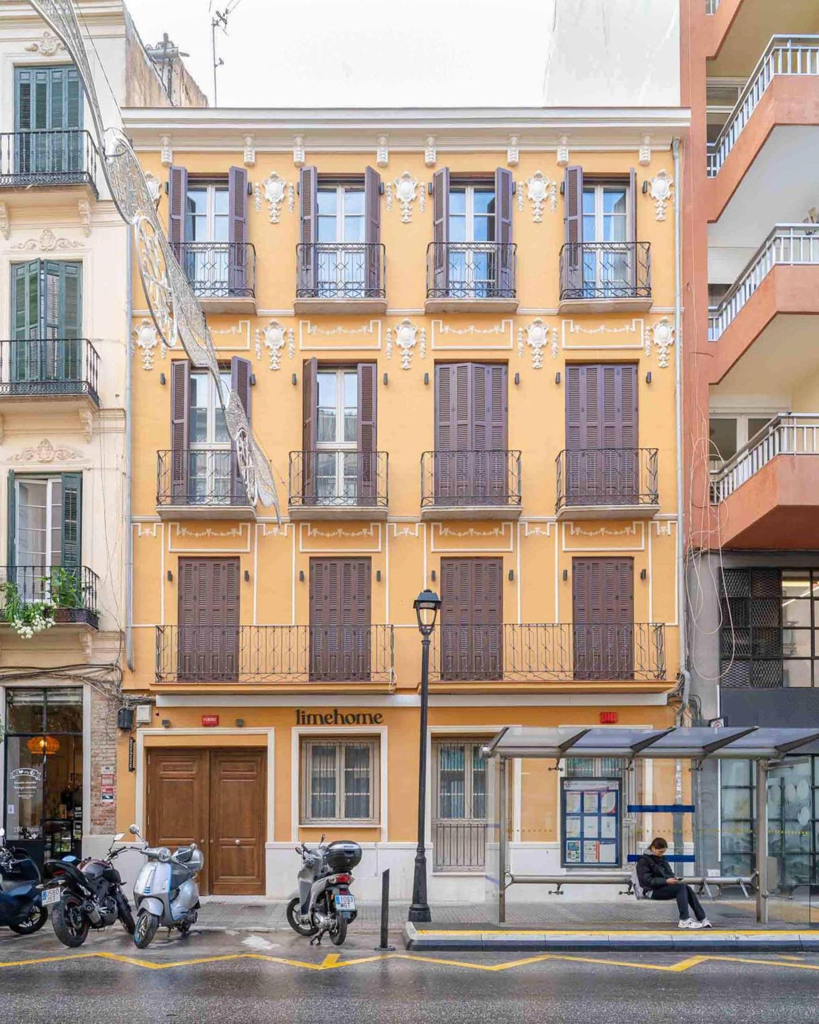 Limehome Malaga Calle Victoria Exterior foto